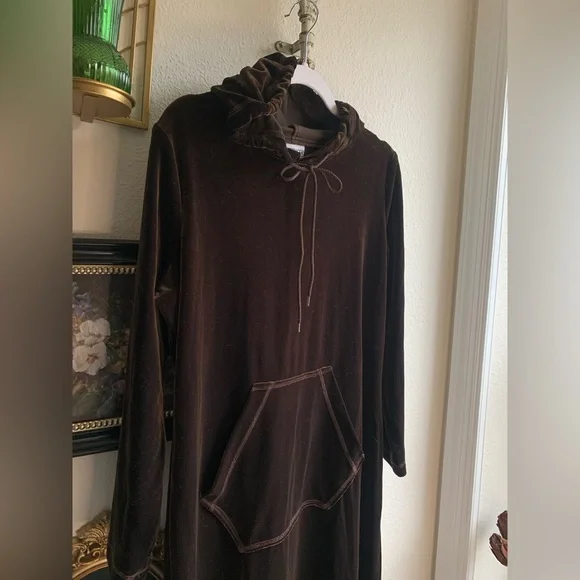 Vintage long sleeve velour dress with kangaroo pocket + drawstring hoodie - Picture 6 of 13
